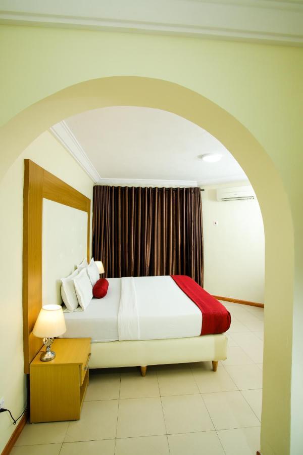 Chateux De Atlantique Hotel Aliayabiagba المظهر الخارجي الصورة
